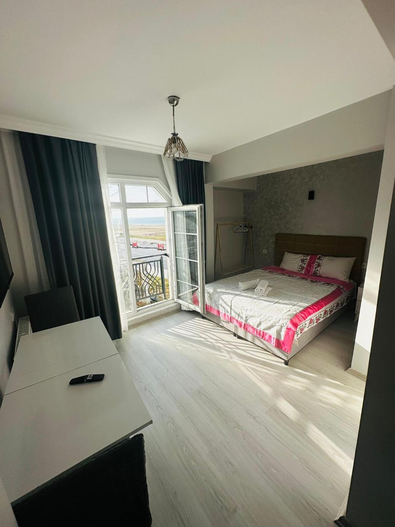 Arnavutkoy Airport Black Sea Hotel & Restaurant מראה חיצוני תמונה